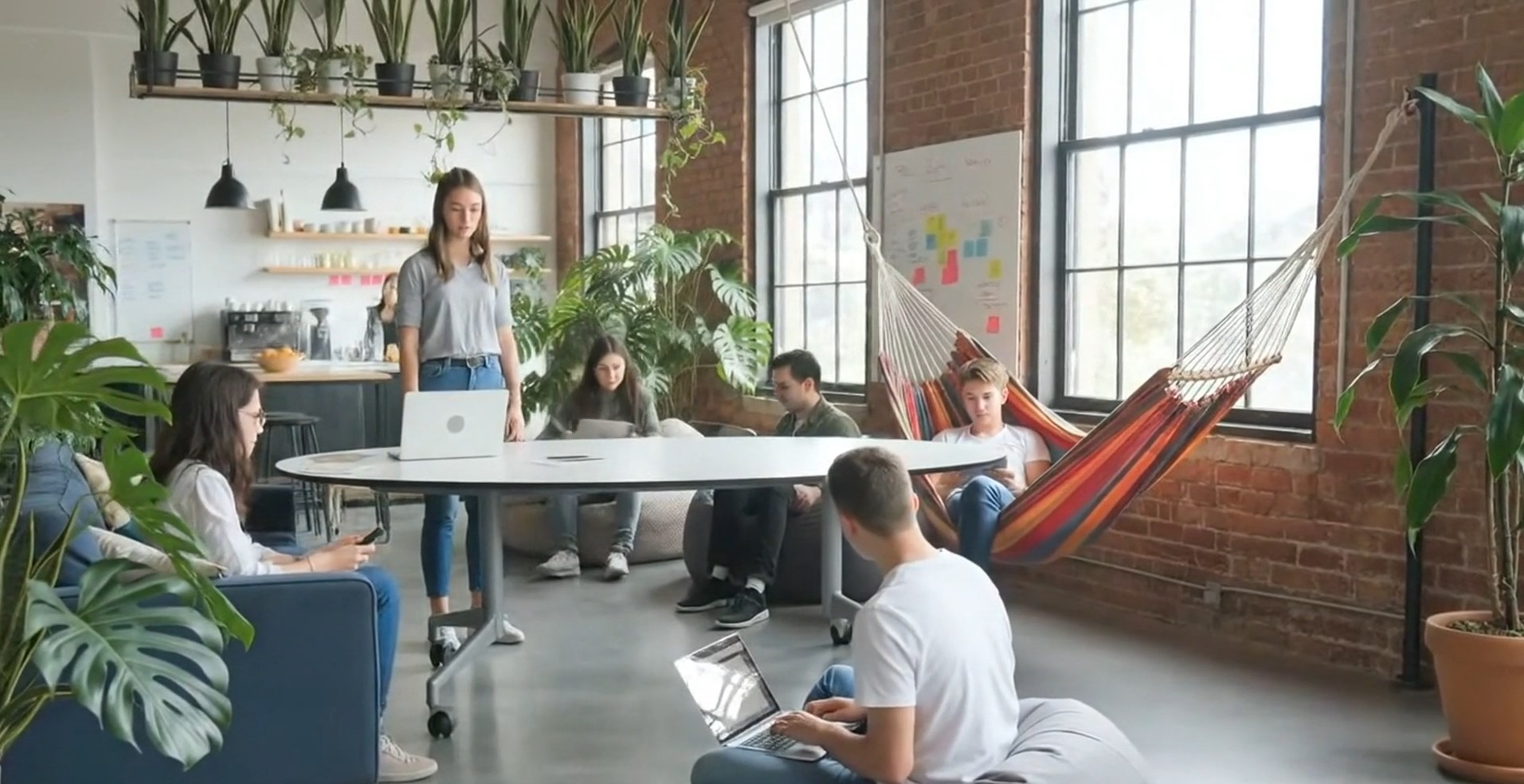 CampFire mobile collaborative table by August Berres