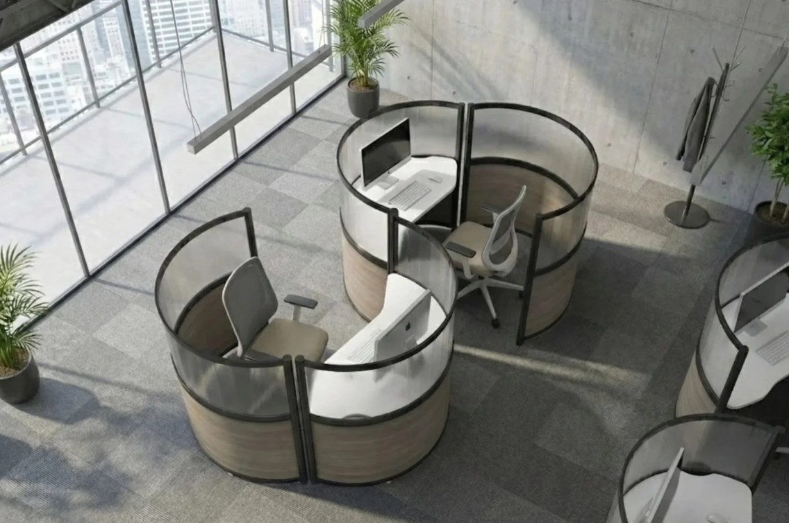 Contour multi-person pod