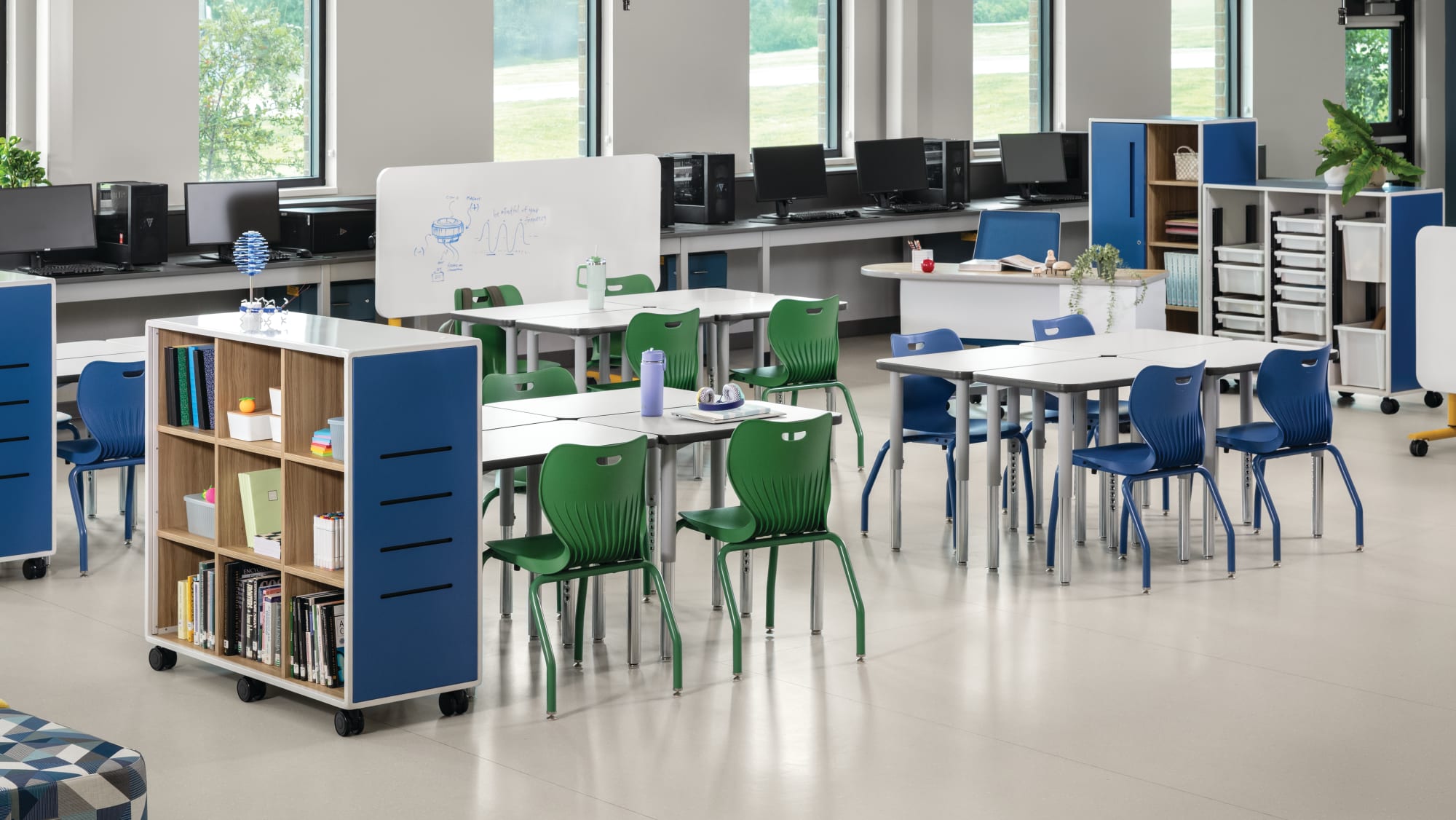 Creative makerspace with flexible worktables