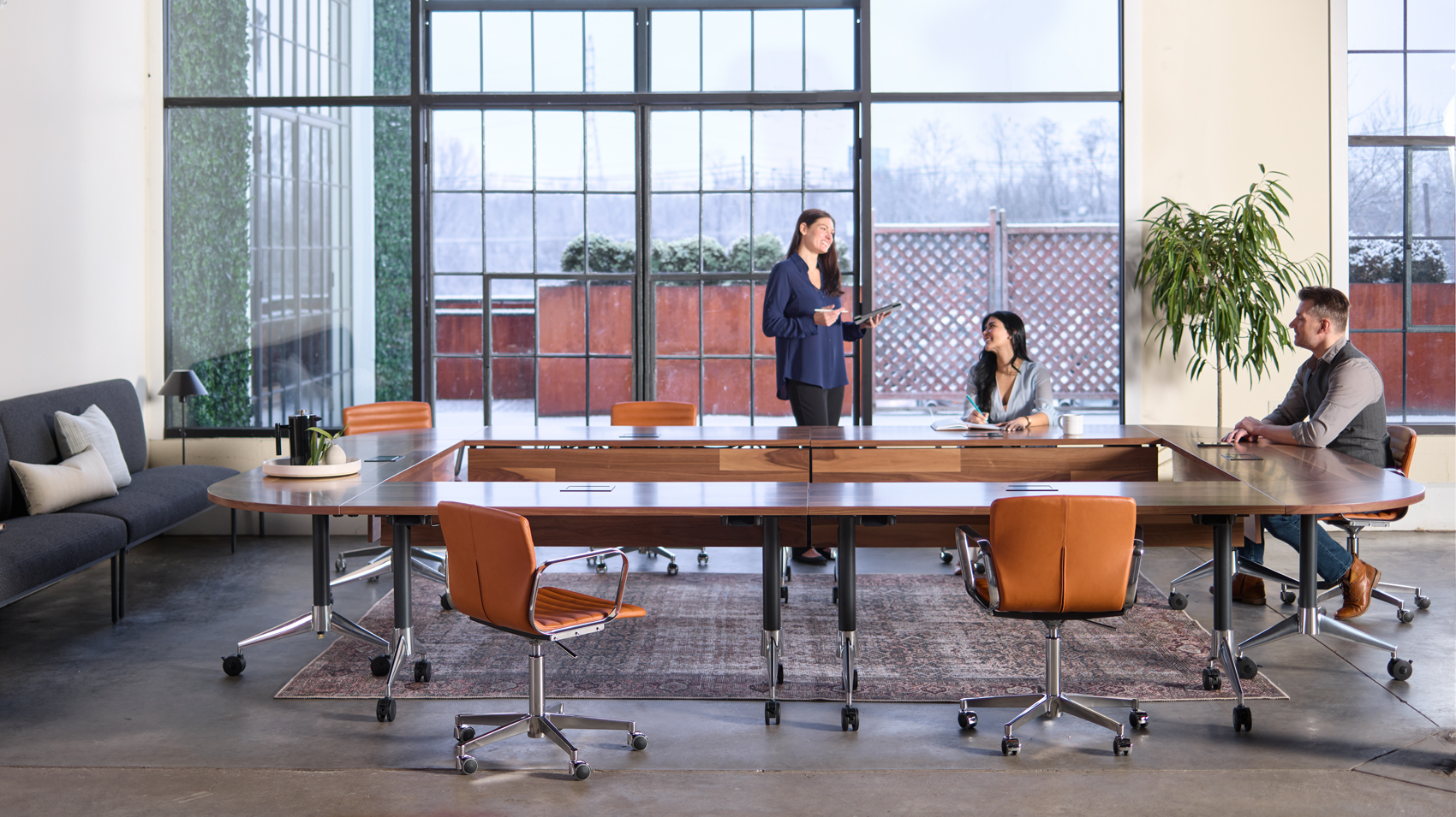 Multipurpose room set for a presentation